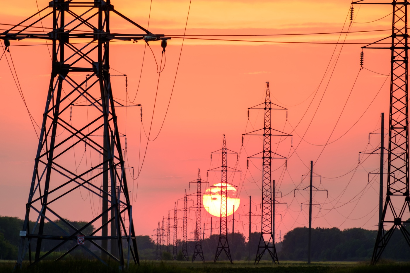 "Bezahlbare Preise für Haushalte sichern, Stromtarif für Industrie einführen" "Bezahlbare Preise für Haushalte sichern, Stromtarif für Industrie einführen"