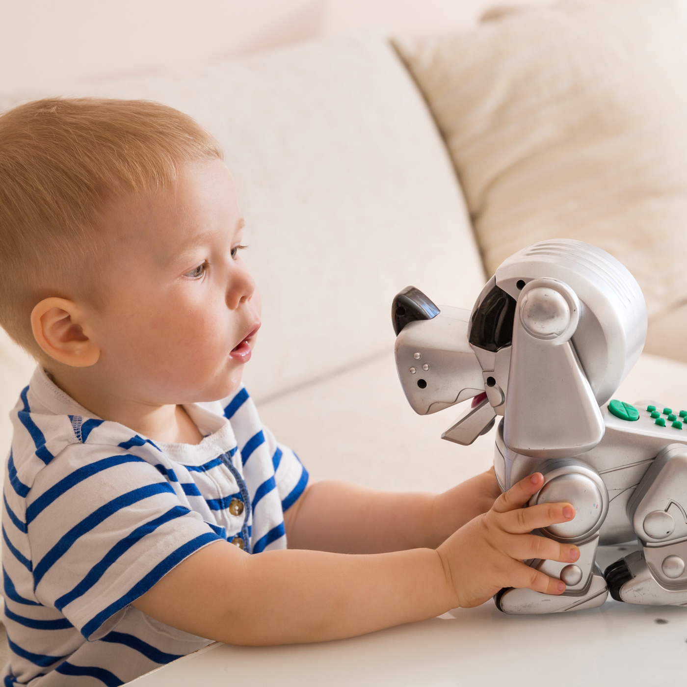 "Kinder vor gefährlichem Digital-Spielzeug schützen“ "Kinder vor gefährlichem Digital-Spielzeug schützen“