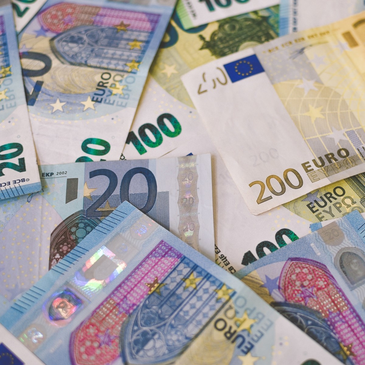 „Zusätzliche Mittel für Arbeitnehmer*innen und Gleichstellung“ „Zusätzliche Mittel für Arbeitnehmer*innen und Gleichstellung“
