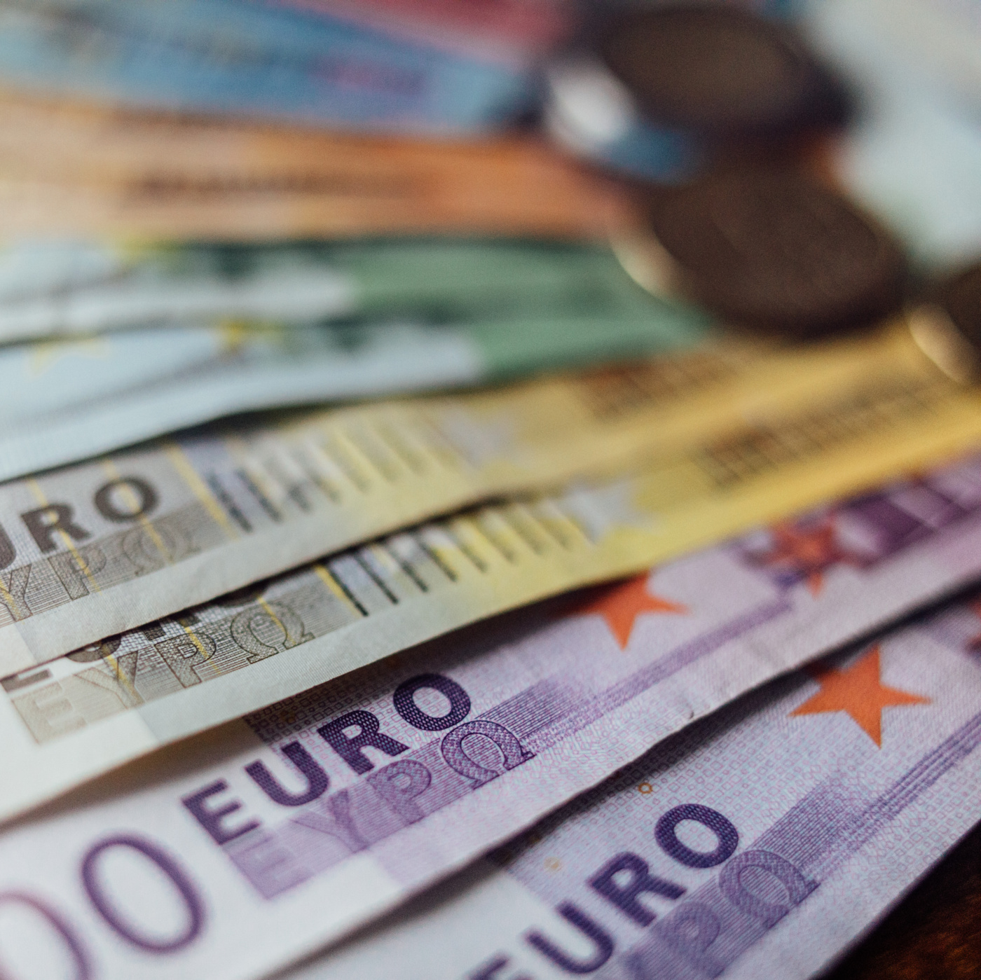 "Mehr Mittel für gute Arbeitsplätze in Europa und Ukraine-Wiederaufbau" "Mehr Mittel für gute Arbeitsplätze in Europa und Ukraine-Wiederaufbau"