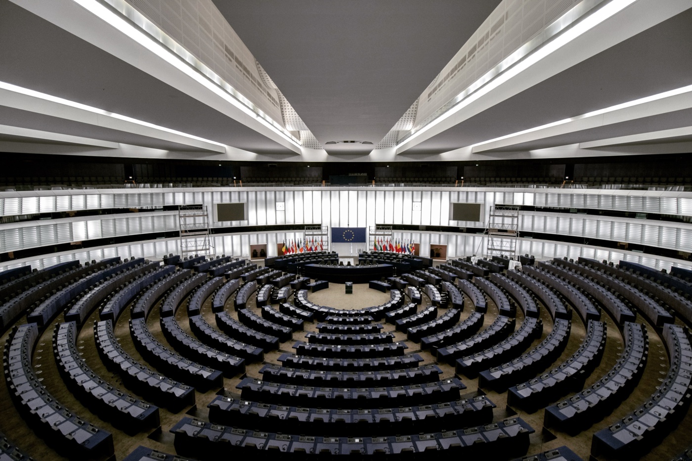 "Vorlage verbessern für ein starkes Europa" "Vorlage verbessern für ein starkes Europa"